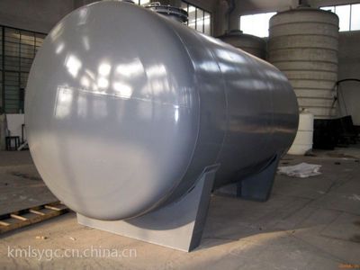 昆明油罐廠專業制作各類儲油罐，聯系電話15912127707，價格實惠